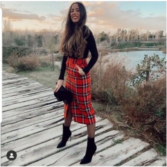 🦋 Bloggers Favorite 🦋  Zara Plaid Pencil Skirt Size M - Picture 9 of 15